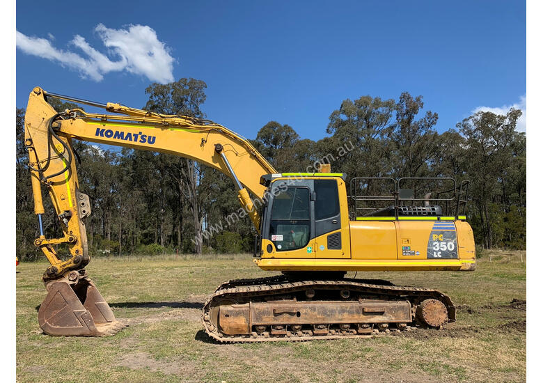 caption Komatsu PC350LC-8 Tracked-Excav Excavator