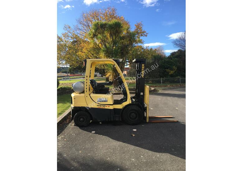 caption 2.5T CNG Counterbalance Forklift
