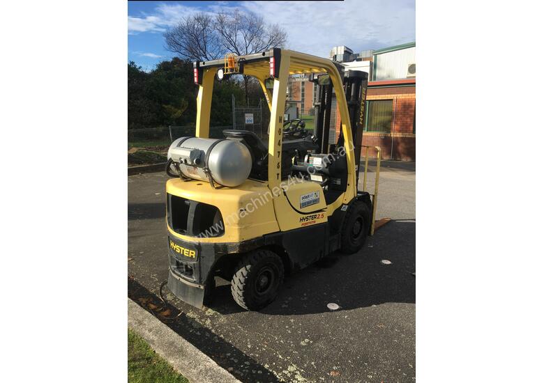 caption 2.5T CNG Counterbalance Forklift