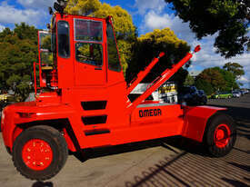 HIRE or BUY 16T 20-40 Foot Container Stacker Forklift (5 high) - picture0' - Click to enlarge
