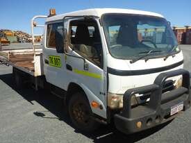 Hino 2009 300 Crew Cab Cab Chassis Truck - picture0' - Click to enlarge