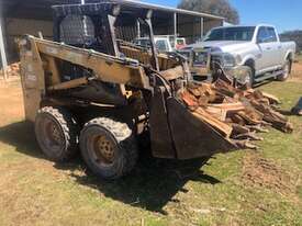 Mustang 940 Skid Steer - picture1' - Click to enlarge