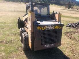 Mustang 940 Skid Steer - picture2' - Click to enlarge