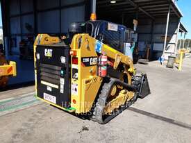CATERPILLAR 239DLRC Compact Track Loader - picture1' - Click to enlarge