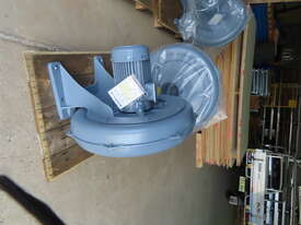 Vacuum Fan / blower 3.7 kw 415v - picture1' - Click to enlarge