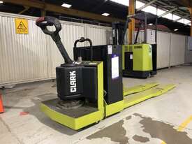 Double Pallet New Battery 2.7t Electric CLARK Pallet Handler - picture2' - Click to enlarge