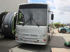 2002 Nissan UD Bus Motor Home - picture0' - Click to enlarge