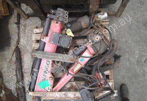 1300 kg palfinger , 4 stage boom , 4.0 mtr reach