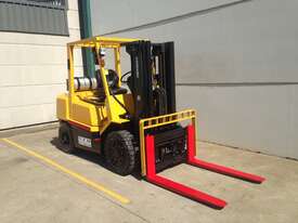 Forklift Hire Sydney 4.ton with container mast,side shift and weight gauge - picture1' - Click to enlarge