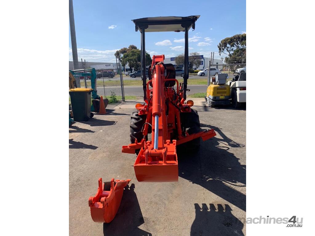 Used Kubota B7200 HST Backhoe in BROOKLYN, VIC