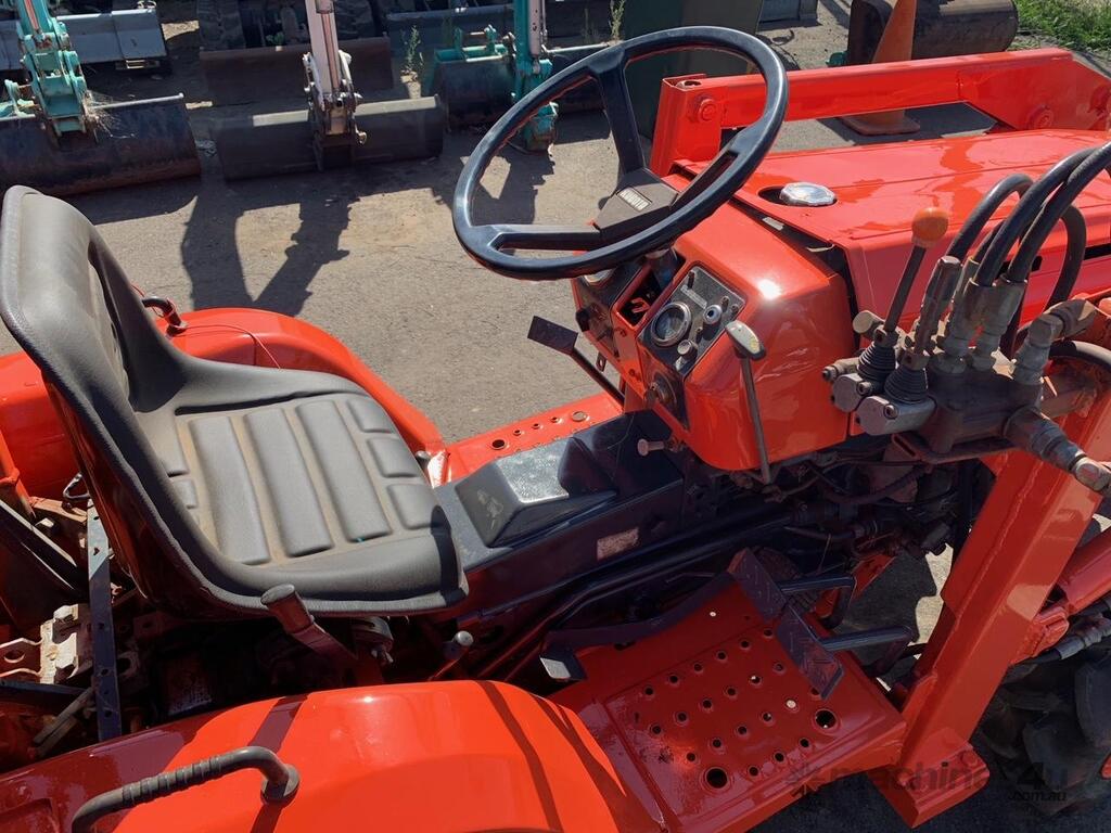 Used Kubota B7200 HST Backhoe In BROOKLYN, VIC