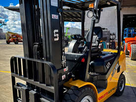 UN Forklift 2T LPG: Forklifts Australia - the Industry Leader! - picture0' - Click to enlarge