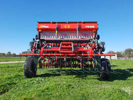 FARMTECH FTD 3000 TINE SEED DRILL (3.0M) - picture0' - Click to enlarge