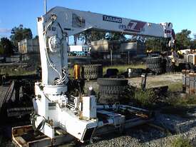 Tadano truck mount crane - picture0' - Click to enlarge