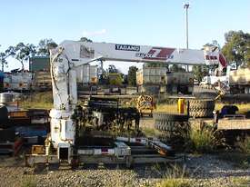 Tadano truck mount crane - picture1' - Click to enlarge