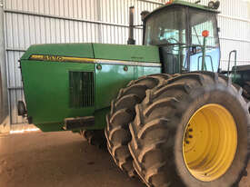 John Deere 8970 FWA/4WD Tractor - picture1' - Click to enlarge