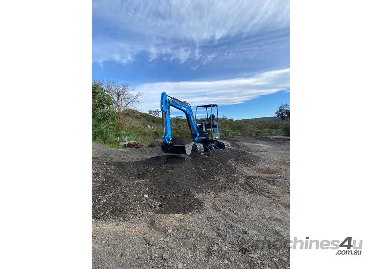 Used 2019 Huski Construction Equipment Huski M28U Mini Excavator ex