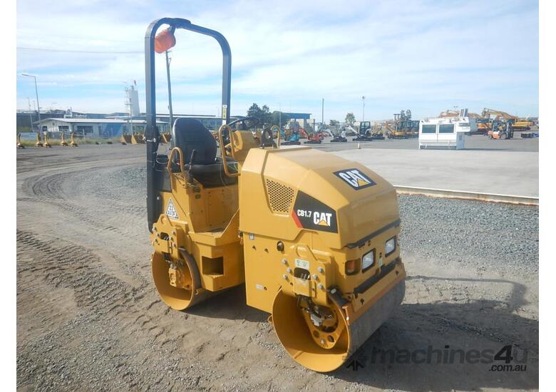 Used 2018 Caterpillar 2018 CAT CB1 7 Double Drum Smooth Rollers in