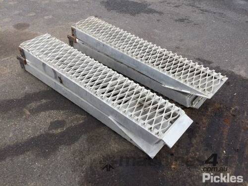 Foldable Aluminium Loading Ramps