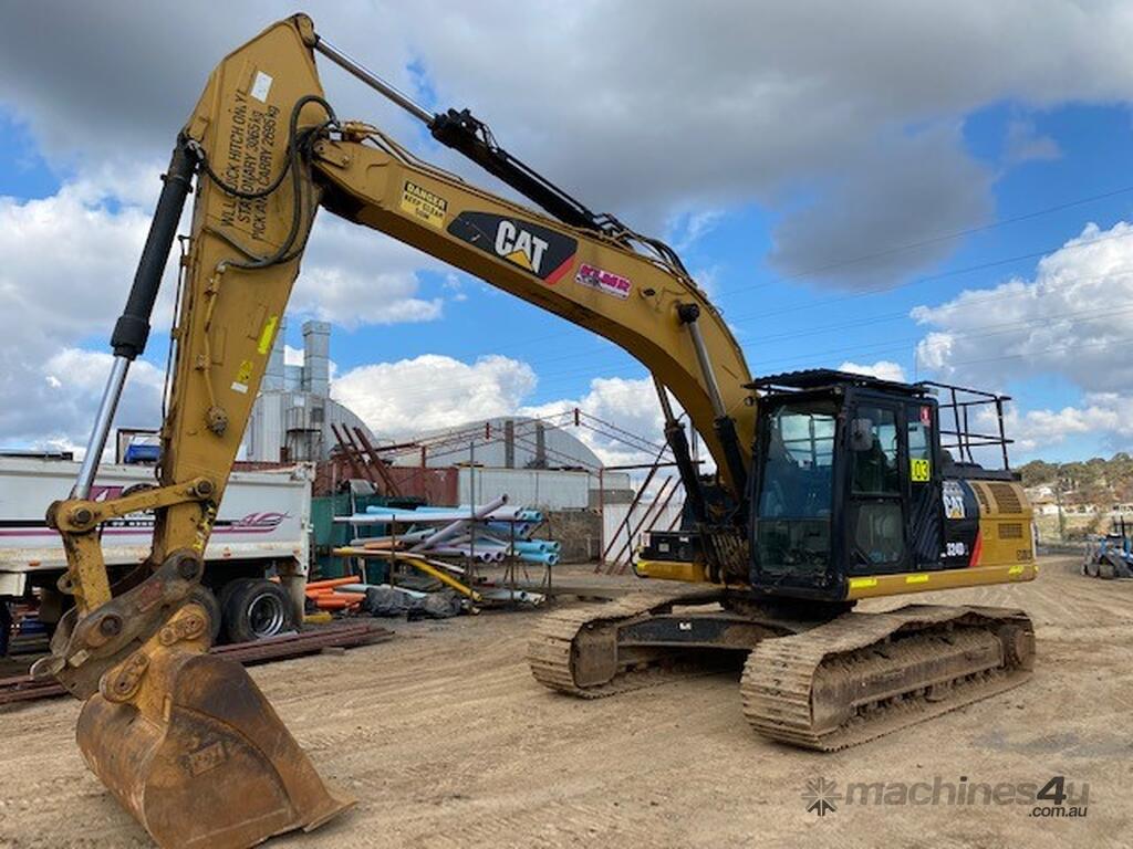 Used 2014 Caterpillar 324DL Excavator in , - Listed on Machines4u