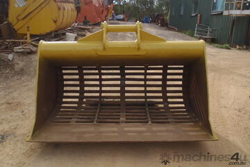Screening Sorting Bucket Rated 30 Ton