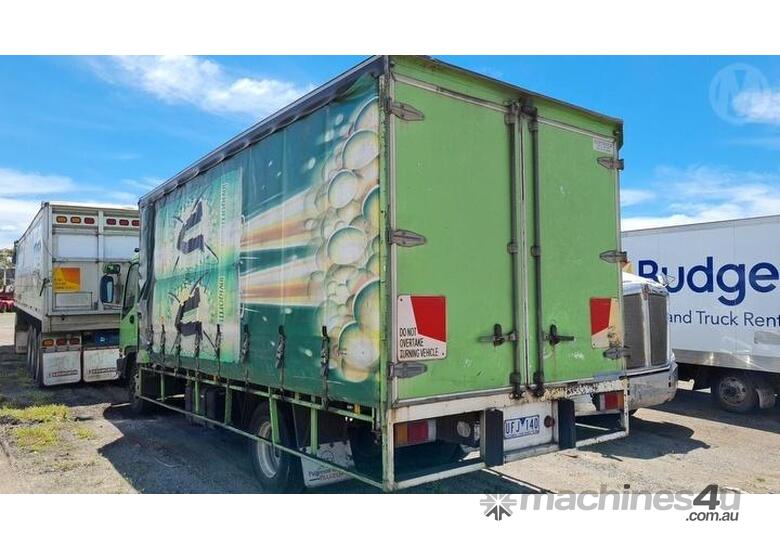 caption Isuzu FRR