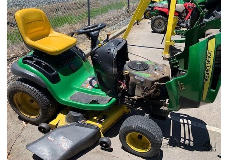 Used 2005 John Deere 145 Lawn Tractor in , Listed on Machines4u