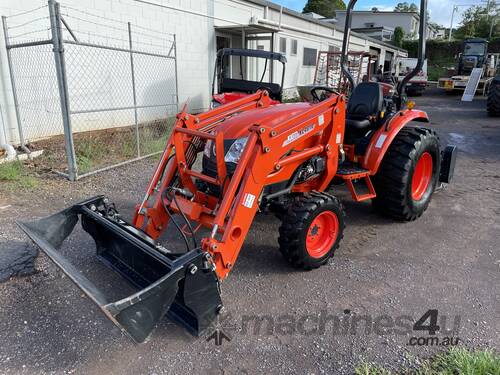 Kioti CK3710 tractor with loader & Flail