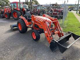 Kioti CK3710 tractor with loader & Flail - picture1' - Click to enlarge