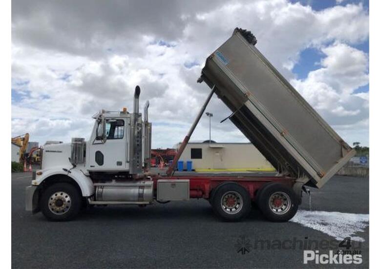 Buy Used western star 2014 Western Star 4800FS Prime Mover Trucks in ...