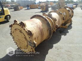 3 X CATERPILLAR FINAL DRIVES - picture1' - Click to enlarge