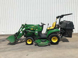 John Deere 1023E FWA/4WD Tractor - picture2' - Click to enlarge