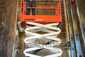 Snorkel S3215E Electric Scissor Lift