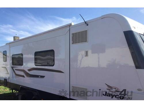 2015 JAYCO SILVERLINE OUTBACK 25ft CARAVAN