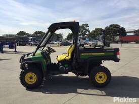 2017 John Deere 855D - picture1' - Click to enlarge