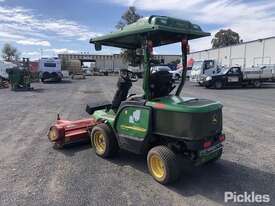 John Deere 1445 Series II 4WD - picture2' - Click to enlarge