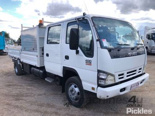 2007 Isuzu NPR 400