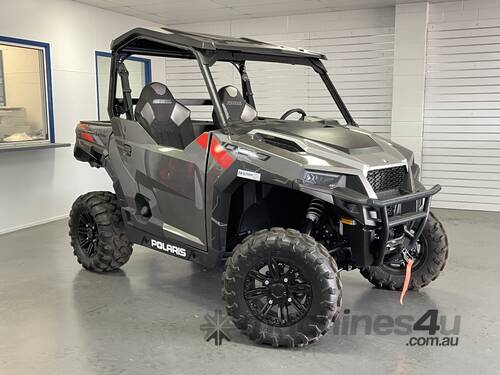 Polaris GENERAL 1000 Premium