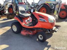 Kubota T2080 - picture0' - Click to enlarge