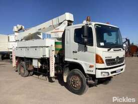 2013 Hino 500 1322 GT8J - picture0' - Click to enlarge