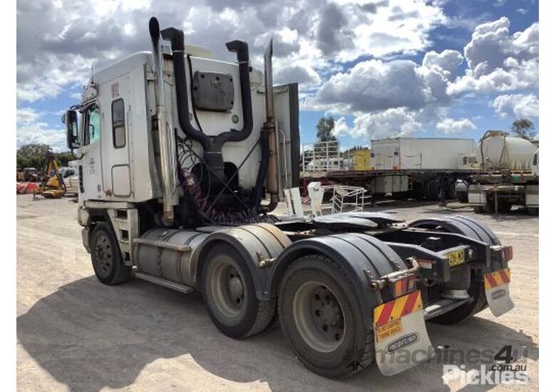 Buy Used Freightliner 2006 Freightliner Argosy FLM Prime Mover Trucks ...