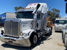 Western Star 4800 - picture1' - Click to enlarge