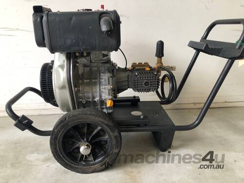 Karcher diesel powered cold pressure cleaner