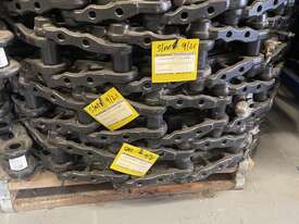 Komatsu PC138-8 Track Chain  - picture0' - Click to enlarge