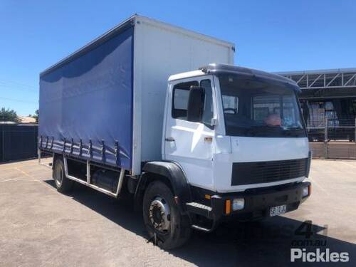 1995 Mercedes Benz LN2 Curtainsider Day Cab