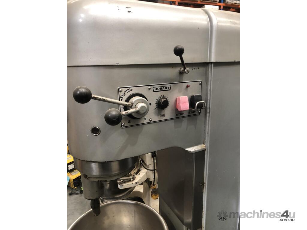 Used 1990 Hobart Hobart Dough Mixing Machine w Attachments Dough Mixer