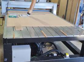 Multicam CNC Router SR2418v - picture2' - Click to enlarge