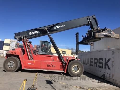 Kalmar Reach Stacker