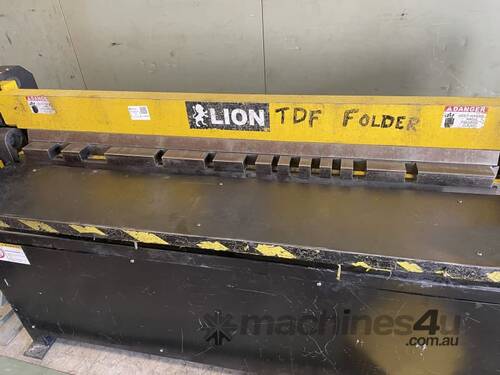 caption KLEEN -Lion TDF/TDC Folder Fully Pneumatic