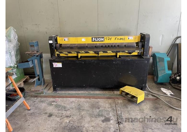 caption KLEEN -Lion TDF/TDC Folder Fully Pneumatic